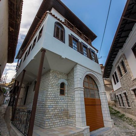 Heraklis Hotel Berat Luaran gambar