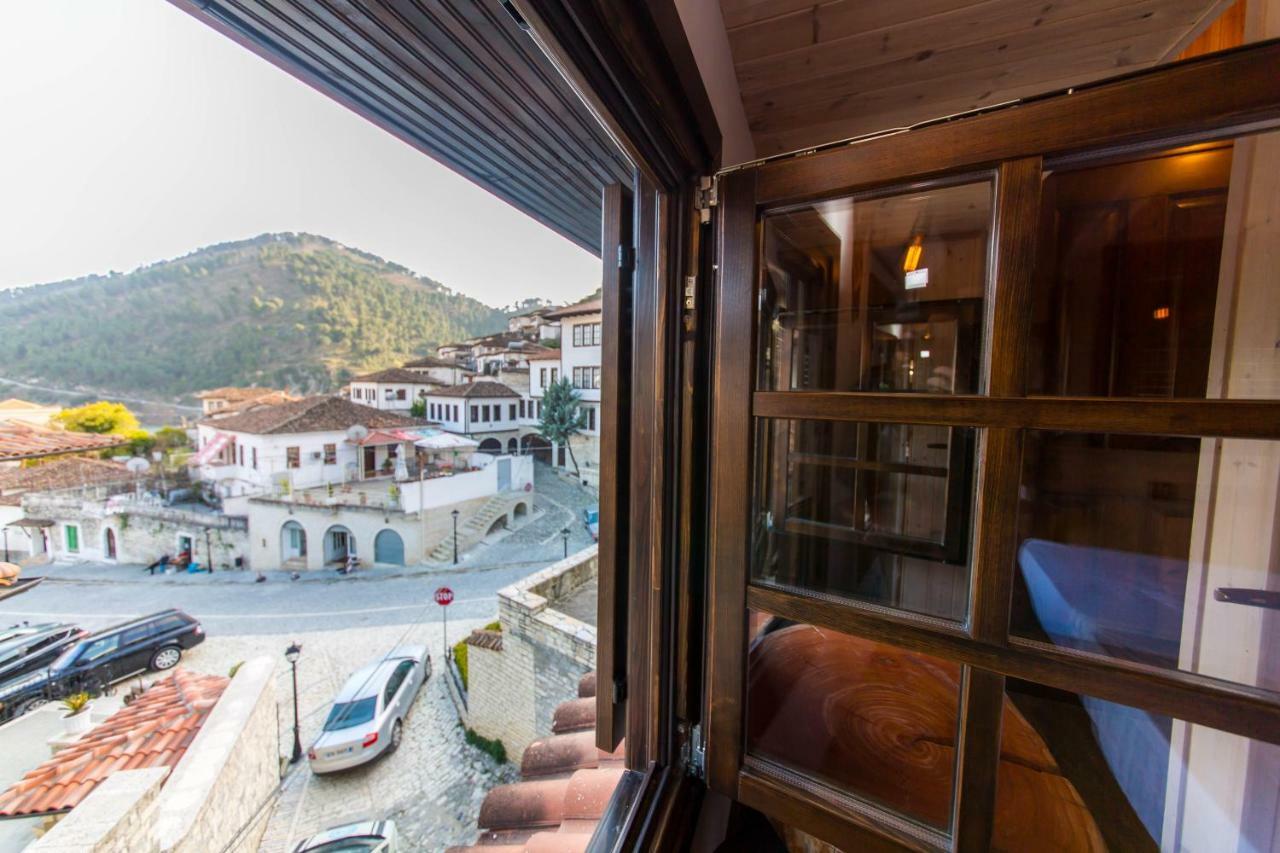 Heraklis Hotel Berat Luaran gambar